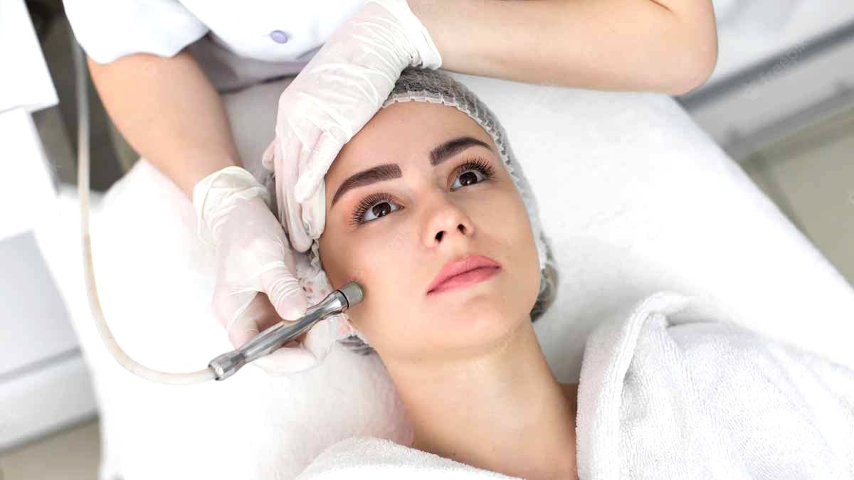 Hydrofacial is een essentiele huidverzorgingsroutine