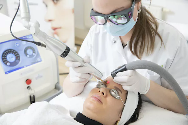 Permanent Make-up Verwijderen? Ontdek Veilige Methodes